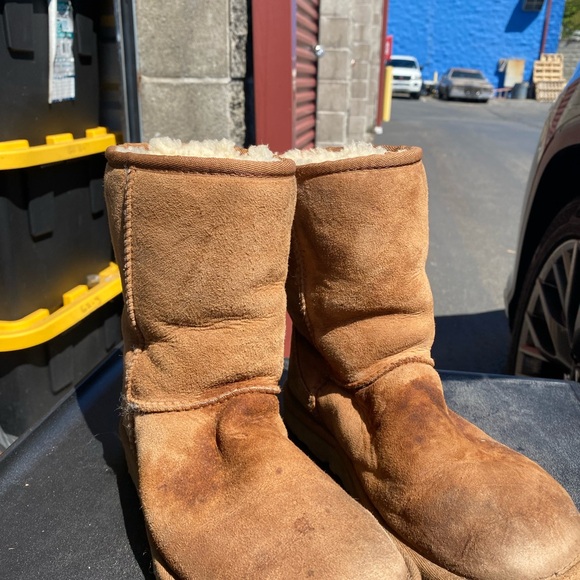 UGG CLASSIC SHORT II CHESTNUT SUEDE SHEEPSKIN WATERPROOF WOMENS BOOTS Size 6 - Picture 5 of 10